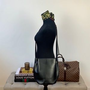 Cuyana Cinch Bag Black Leather Crossbody Handbag